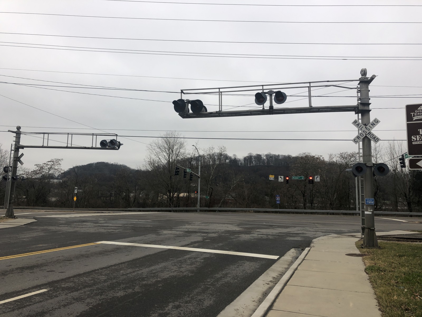 Lake Loudoun Boulevard (Knoxville, TN)