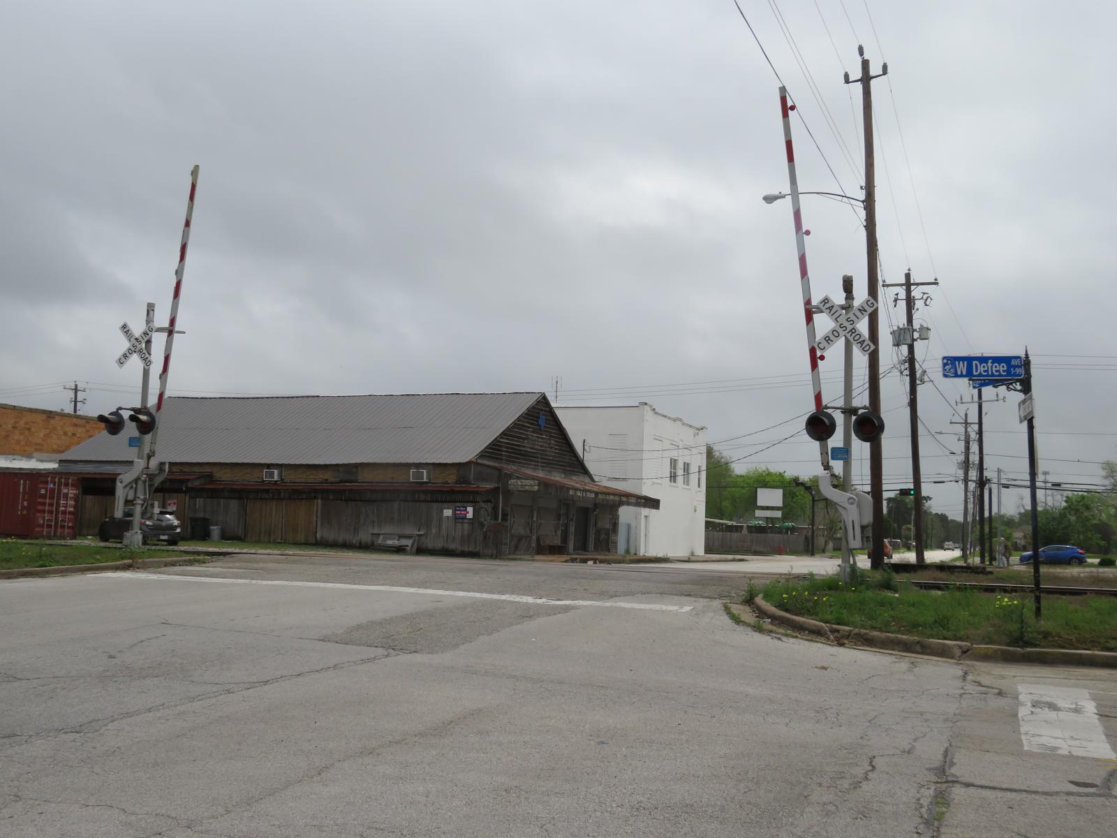 Defee St. (Baytown, TX)