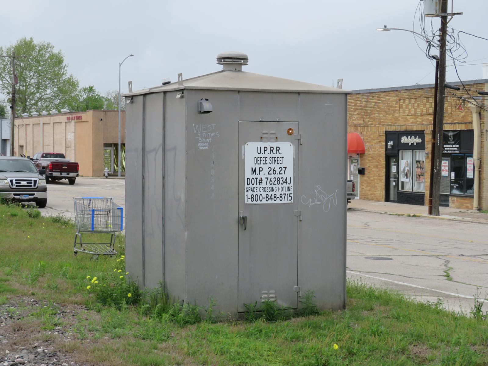Defee St. (Baytown, TX)